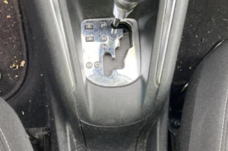 Boitier filtre a air PEUGEOT 208 1