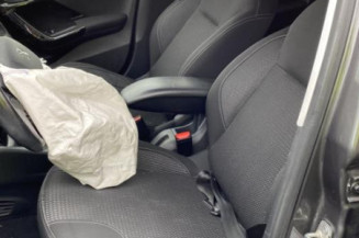 Levier de vitesses PEUGEOT 208 1