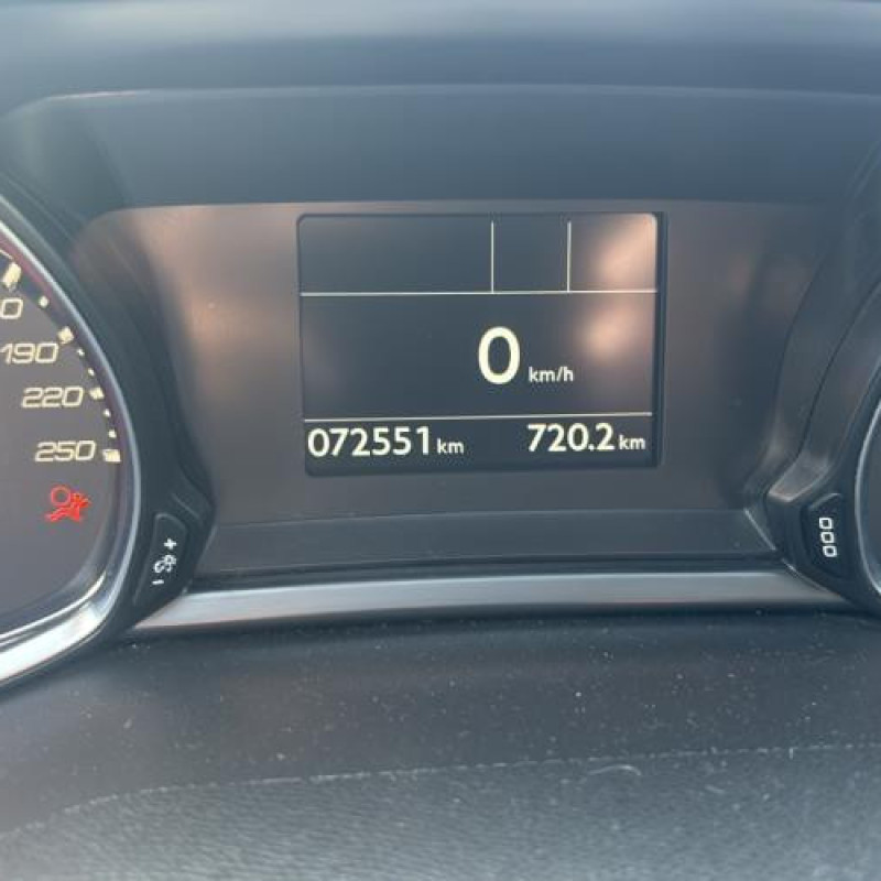 Boitier filtre a air PEUGEOT 308 2 Photo n°19