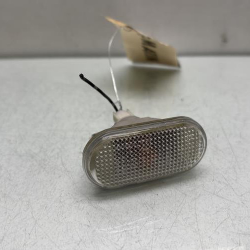 Repetiteur clignotant avant droit  (Feux) NISSAN MICRA 3 Photo n°1