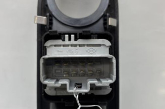 Interrupteur de leve vitre avant gauche RENAULT TWINGO 2