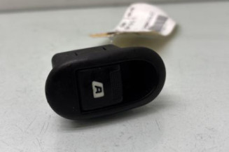 Interrupteur de leve vitre avant droit CITROEN C3 PLURIEL Photo n°1
