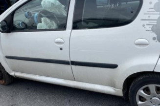 Feu arriere principal gauche (feux) PEUGEOT 107