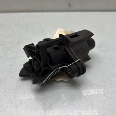 Bouton de coffre PEUGEOT 107 Photo n°1