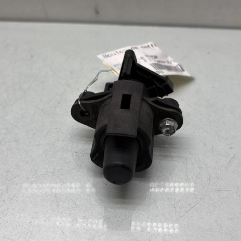 Bouton de coffre PEUGEOT 107 Photo n°3