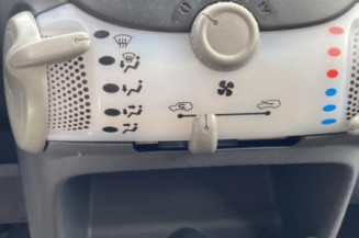 Bouton de coffre PEUGEOT 107