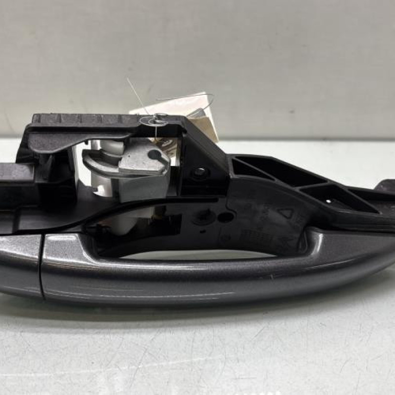 Poignee porte arriere droit PEUGEOT 208 1 Photo n°1