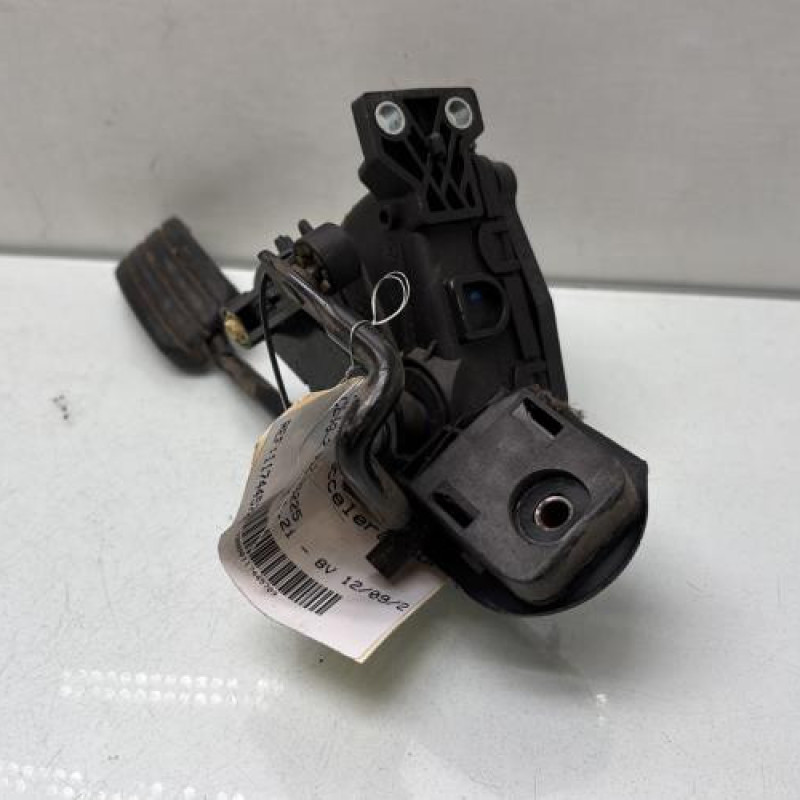 Pedale d'accelerateur RENAULT CLIO 2 Photo n°5