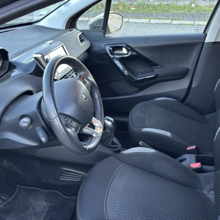 Moteur PEUGEOT 208 1 Photo n°1