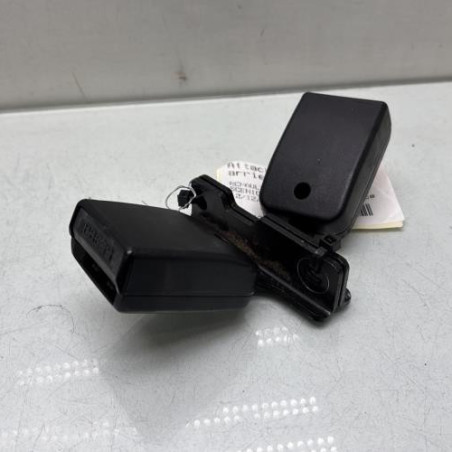 Attache ceinture arriere centrale RENAULT SCENIC 2 Photo n°1