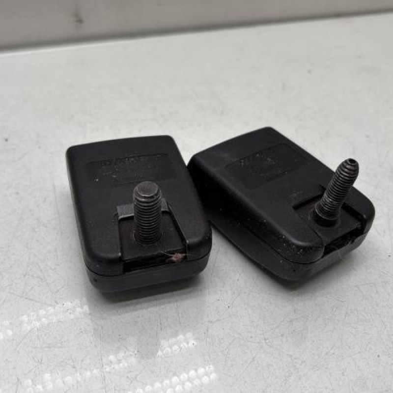 Attache ceinture arriere droit RENAULT SCENIC 2 Photo n°3