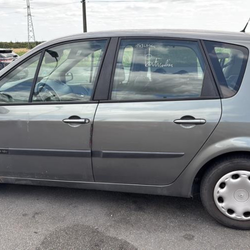 Attache ceinture arriere droit RENAULT SCENIC 2 Photo n°9