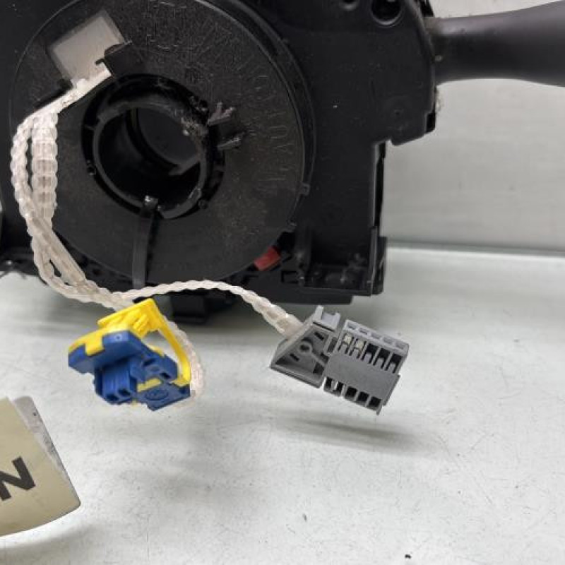 Com (Bloc Contacteur Tournant+Commodo Essuie Glace+Commodo Phare) CITROEN C2 Photo n°3