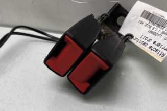 Attache ceinture arriere droit PEUGEOT 308 2 Photo n°1