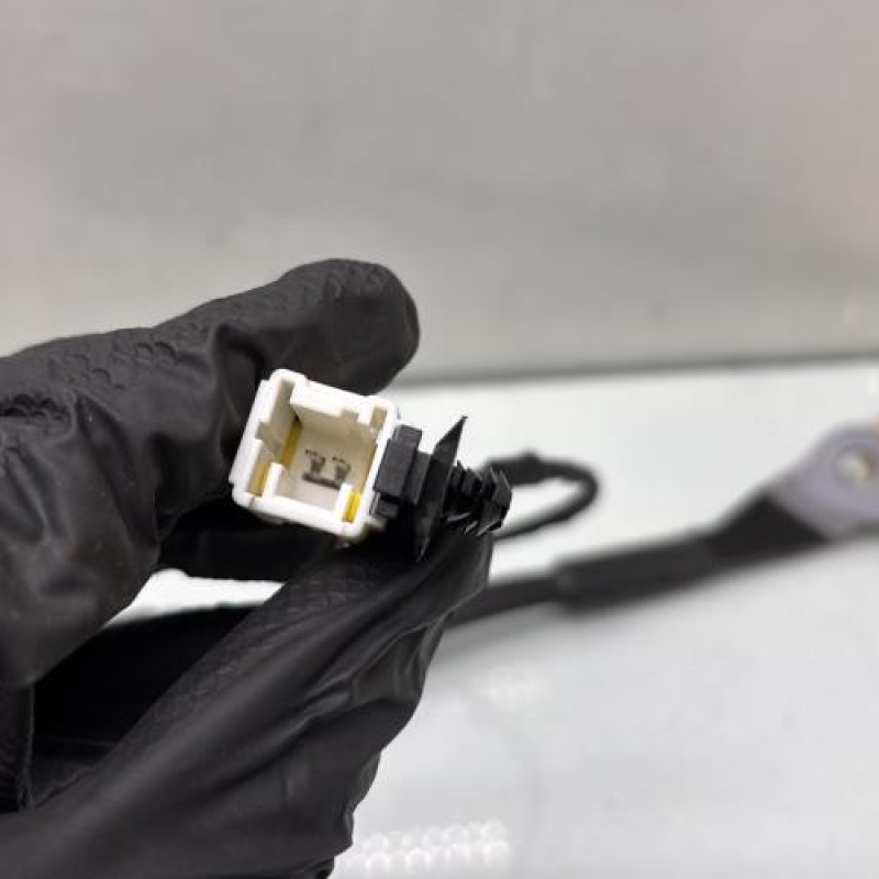 Attache ceinture avant droit PEUGEOT 308 2 Photo n°3