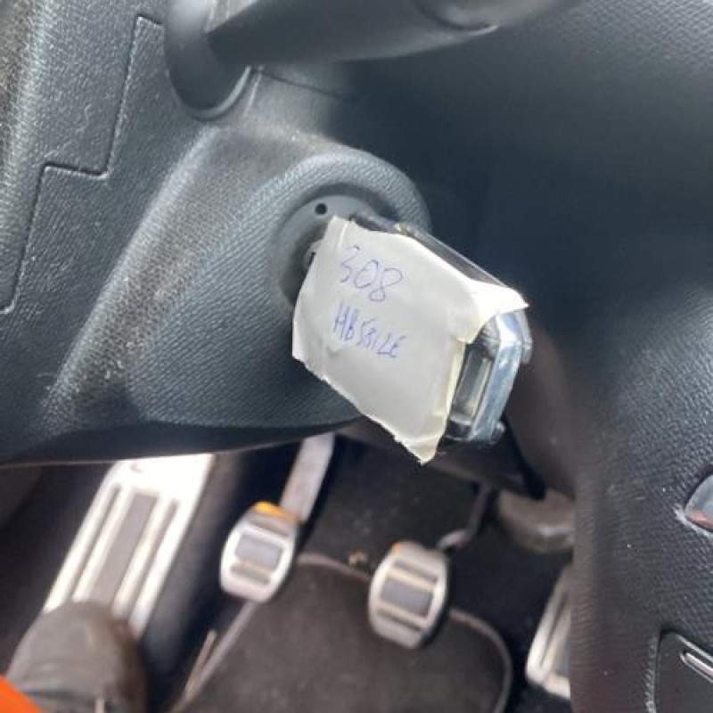 Attache ceinture avant droit PEUGEOT 308 2 Photo n°13