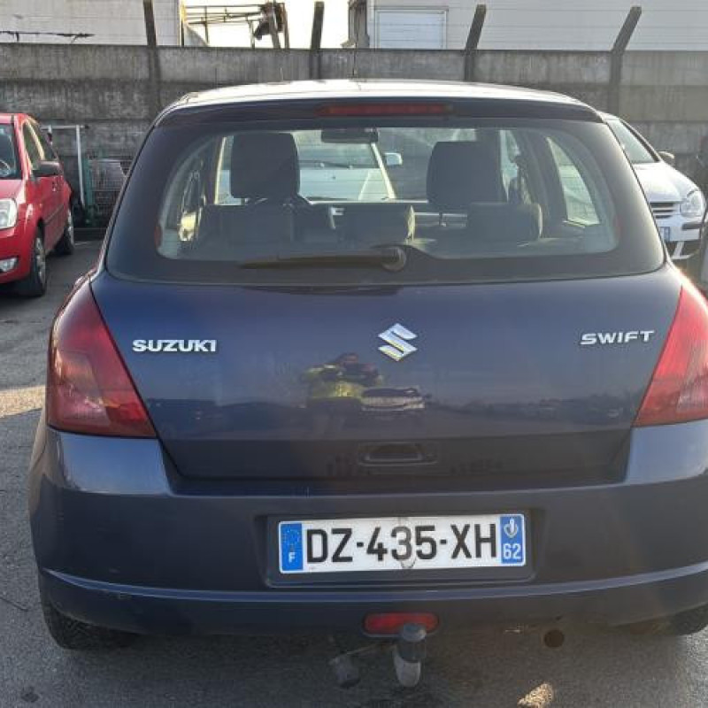 Anti brouillard droit (feux) SUZUKI SWIFT 3 Photo n°9