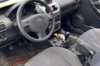 Anti brouillard arriere gauche OPEL CORSA C