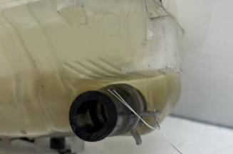 Vase d'expansion VOLVO V 40 2