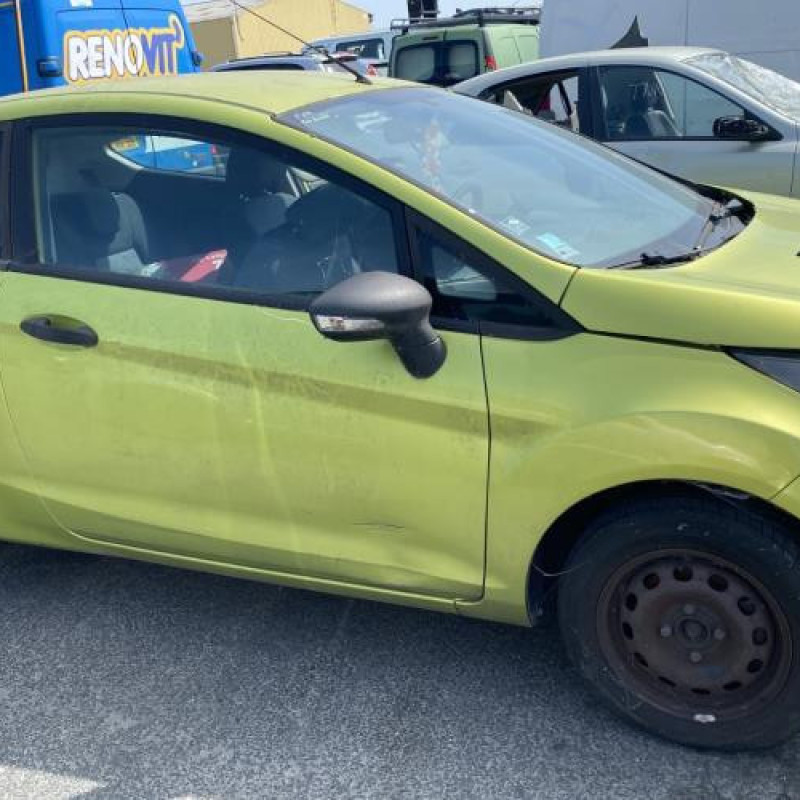 Feu arriere principal gauche (feux) FORD FIESTA 6 Photo n°10