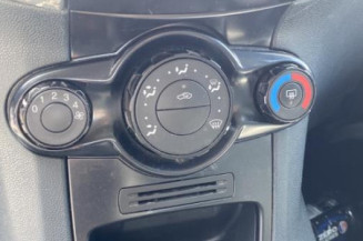 Feu arriere principal gauche (feux) FORD FIESTA 6