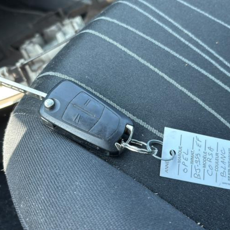 Cremaillere assistee OPEL CORSA D Photo n°20