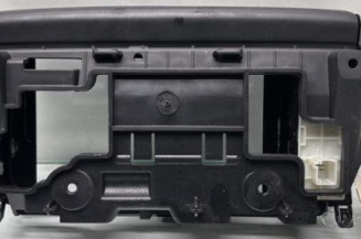 Facade autoradio PEUGEOT 2008 1