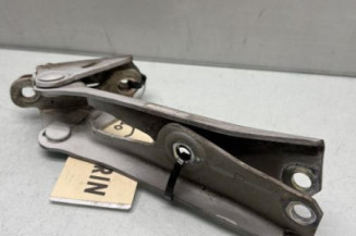 Charniere de capot MITSUBISHI L 200 3