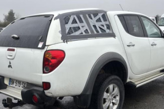 Charniere de capot MITSUBISHI L 200 3