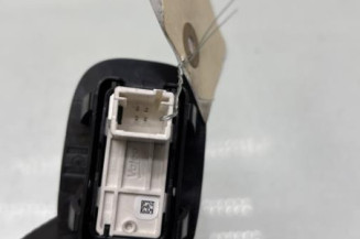 Interrupteur de leve vitre arriere gauche PEUGEOT 208 1