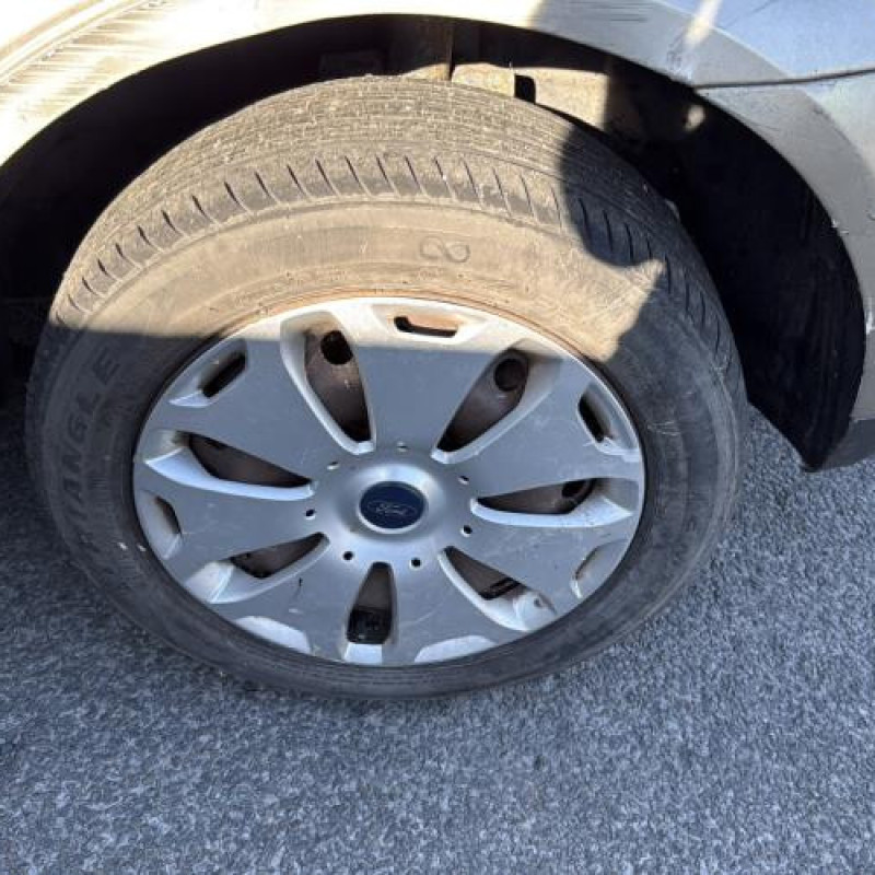 Feu arriere principal droit (feux) FORD MONDEO 2 Photo n°13