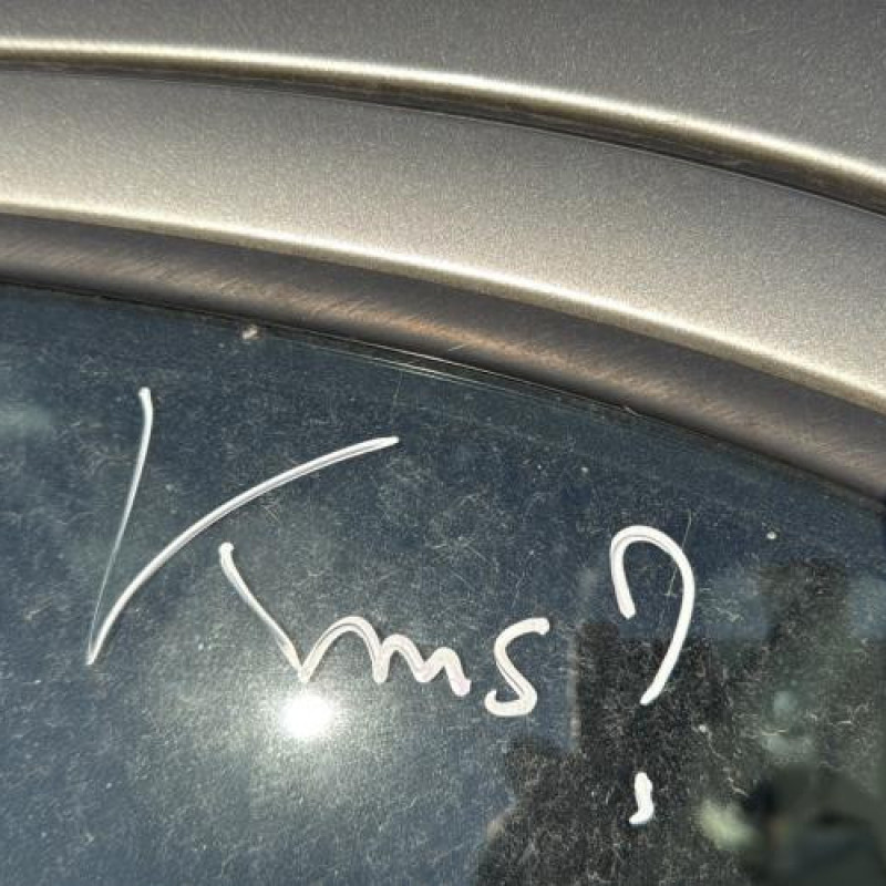 Feu arriere principal droit (feux) FORD MONDEO 2 Photo n°14