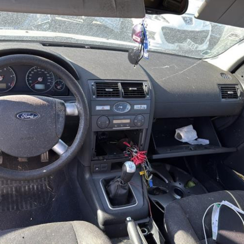 Feu arriere principal gauche (feux) FORD MONDEO 2 Photo n°11