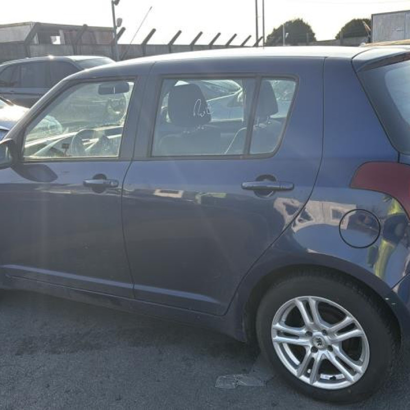 Interrupteur de leve vitre avant droit SUZUKI SWIFT 3 Photo n°10