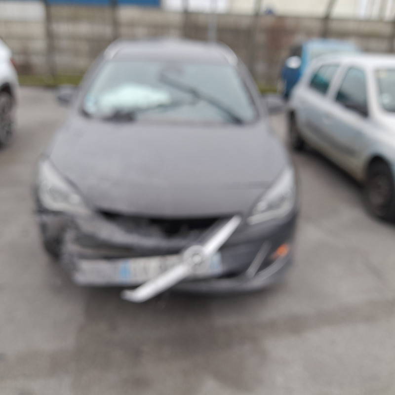 OPEL ASTRA J SPORTS TOURER PHASE 2 BREAK 1.7 CDTI - 16V TURBO Photo n°5