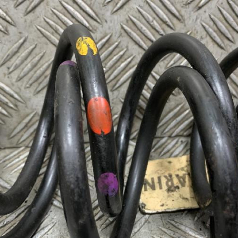 Ressort de suspension arriere droit RENAULT MEGANE 4 Photo n°2