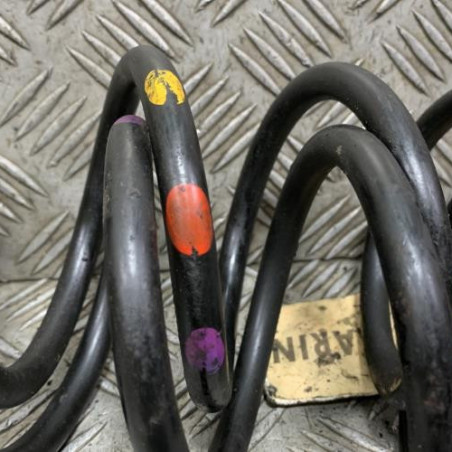 Ressort de suspension arriere droit RENAULT MEGANE 4