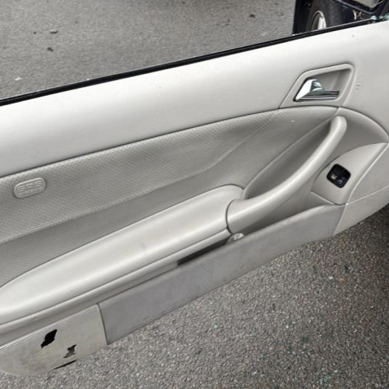 Pivot de moyeu avant droit MERCEDES CLASSE C 203 COUPE SPORT Photo n°12