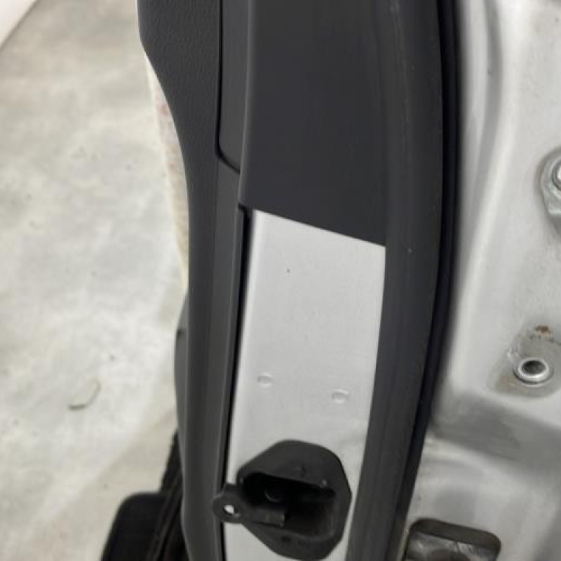 Porte arriere gauche OPEL ASTRA J Photo n°4