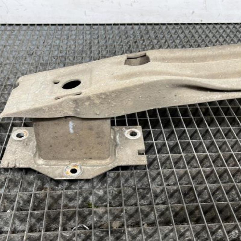 Renfort pare choc arriere (traverse) OPEL ASTRA J Photo n°2