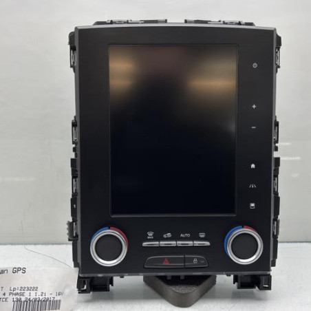 Ecran GPS RENAULT MEGANE 4 Photo n°1
