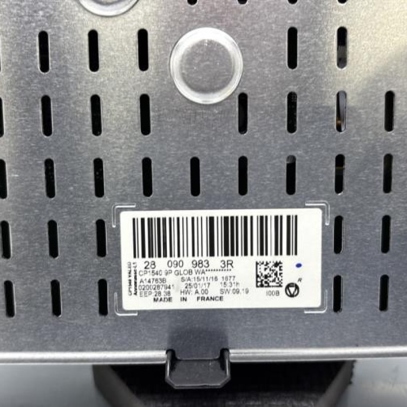 Ecran GPS RENAULT MEGANE 4 Photo n°7