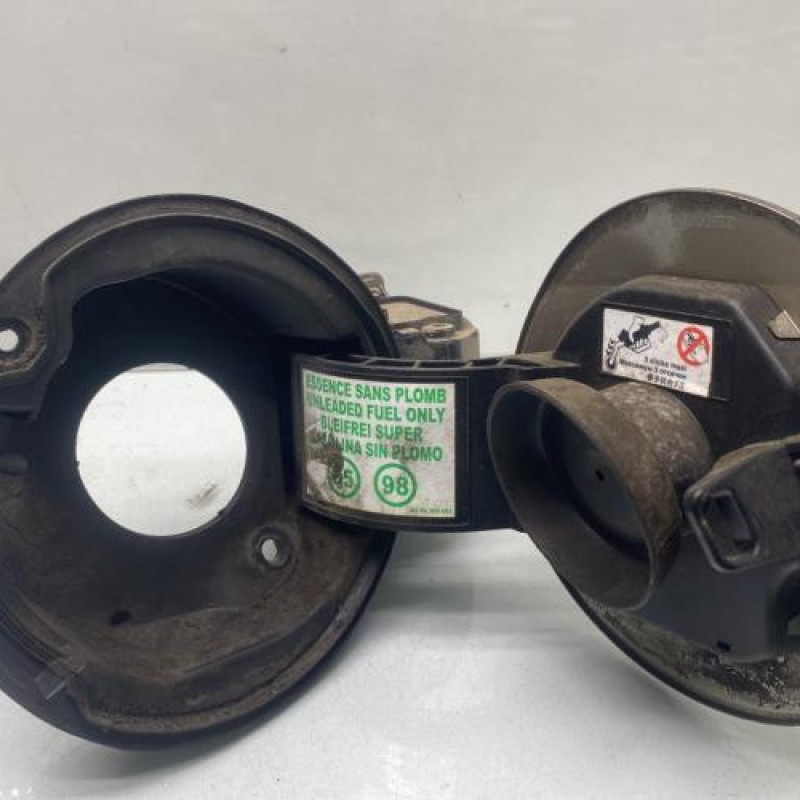 Trappe d'essence RENAULT SCENIC 3 Photo n°3