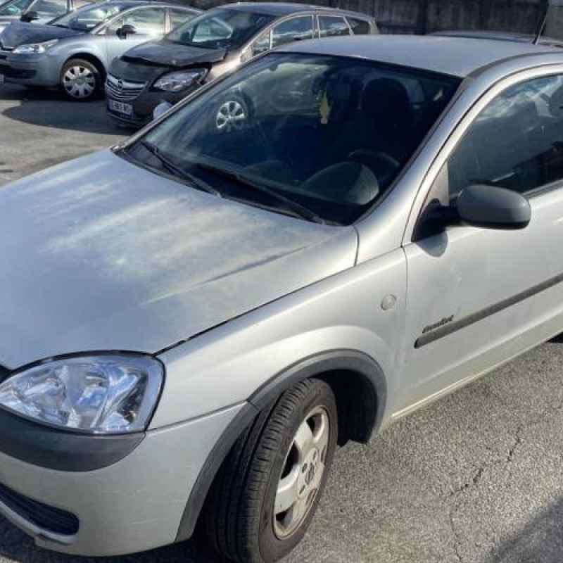 Trappe d'essence OPEL CORSA C Photo n°14