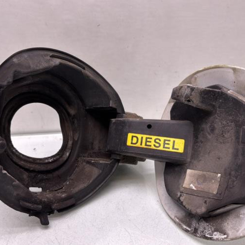 Trappe d'essence PEUGEOT 308 2 Photo n°2