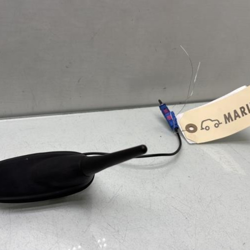 Antenne PEUGEOT 308 2 Photo n°1