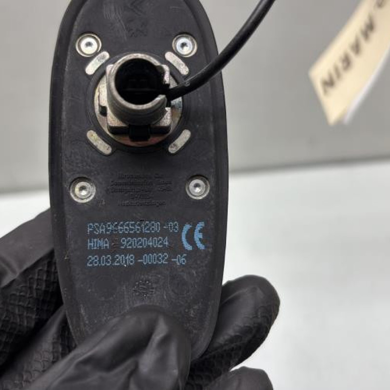 Antenne PEUGEOT 308 2 Photo n°3