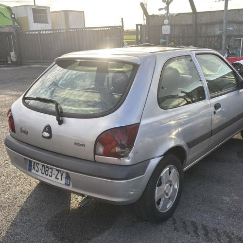 Retroviseur droit FORD FIESTA 4 Photo n°8