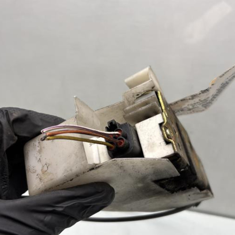 Serrure avant gauche FORD FIESTA 4 Photo n°5