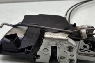 Serrure avant droit SUZUKI SWIFT 3 Photo n°1